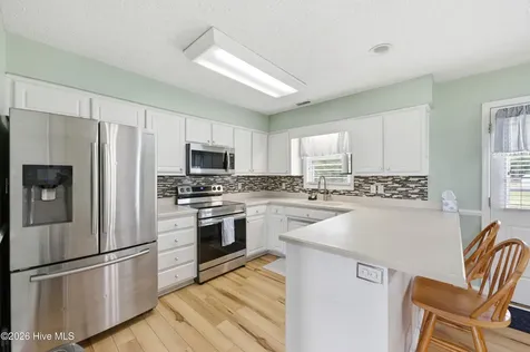 102 Tobacco Road New Bern NC 28562