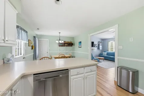 102 Tobacco Road New Bern NC 28562