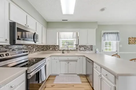 102 Tobacco Road New Bern NC 28562
