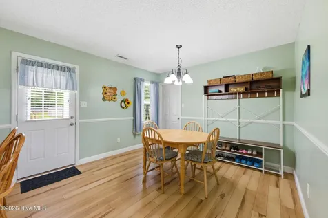 102 Tobacco Road New Bern NC 28562