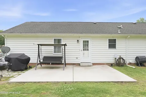 102 Tobacco Road New Bern NC 28562