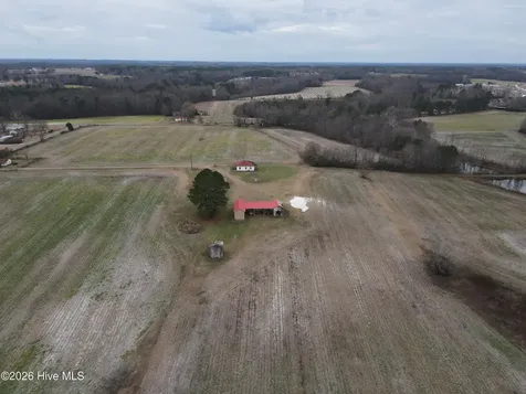 8201 Cedar Grove School Loop Road Nashville NC 27856