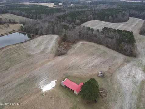 8201 Cedar Grove School Loop Road Nashville NC 27856