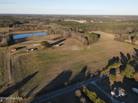8201 Cedar Grove School Loop Road Nashville NC 27856