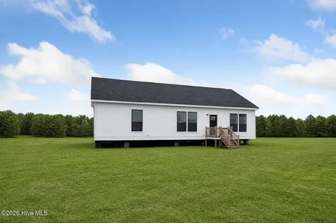 439 N Lee Avenue Beulaville NC 28518