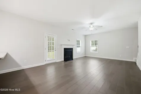 404 Holly Grove Drive Winterville NC 28590