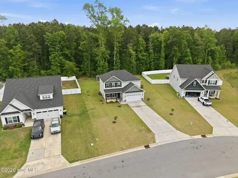 404 Holly Grove Drive Winterville NC 28590