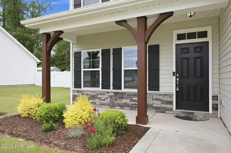 404 Holly Grove Drive Winterville NC 28590