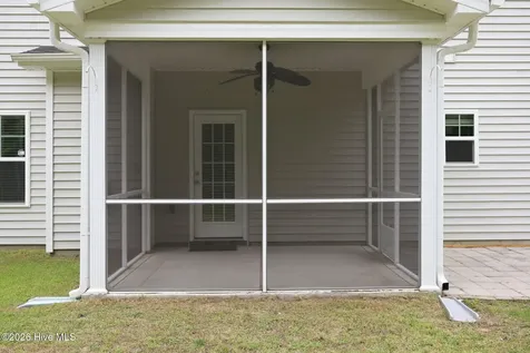 404 Holly Grove Drive Winterville NC 28590