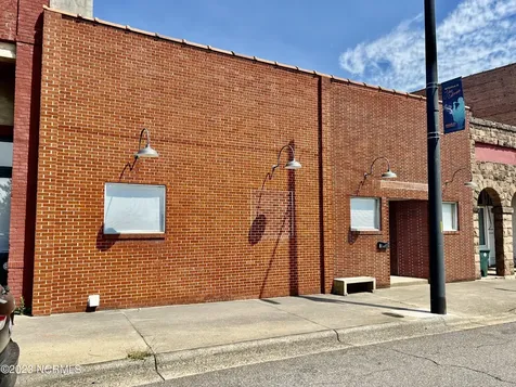 8 Front Street Hamlet NC 28345