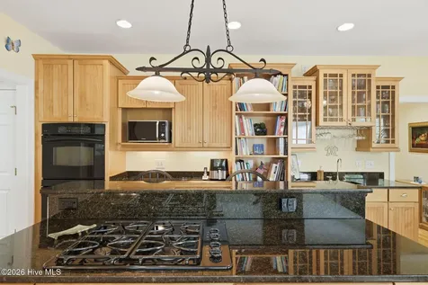 4252 Skeffington Court Southport NC 28461