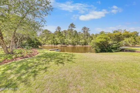 4252 Skeffington Court Southport NC 28461