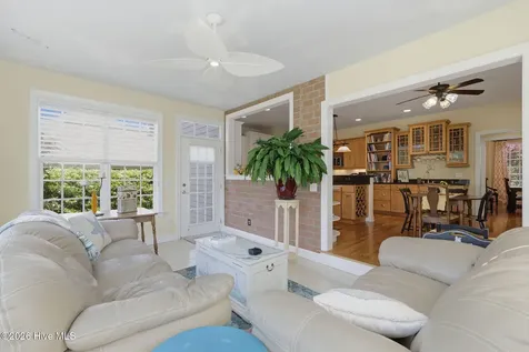 4252 Skeffington Court Southport NC 28461