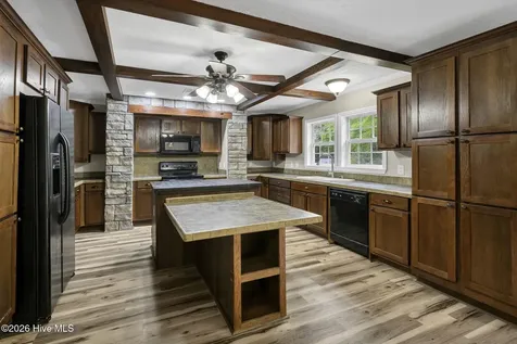 552 Colonial Landing Road SE Bolivia NC 28422
