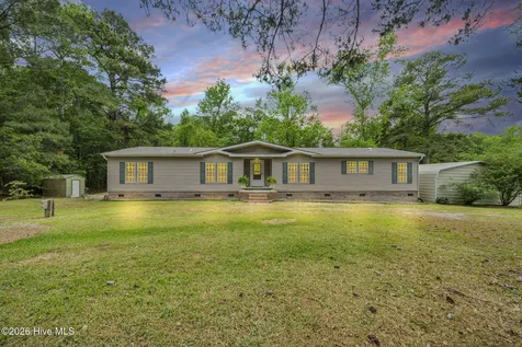 552 Colonial Landing Road SE Bolivia NC 28422