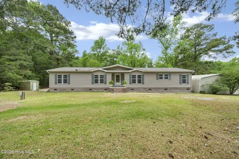 552 Colonial Landing Road SE Bolivia NC 28422