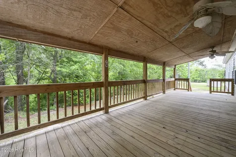 552 Colonial Landing Road SE Bolivia NC 28422