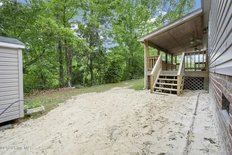 552 Colonial Landing Road SE Bolivia NC 28422