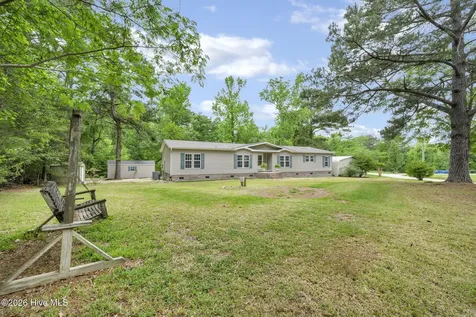 552 Colonial Landing Road SE Bolivia NC 28422