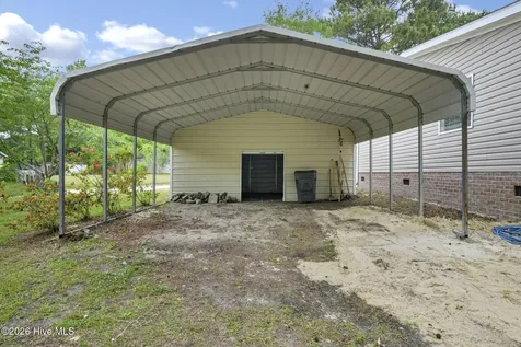 552 Colonial Landing Road SE Bolivia NC 28422