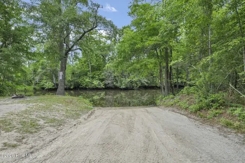 552 Colonial Landing Road SE Bolivia NC 28422