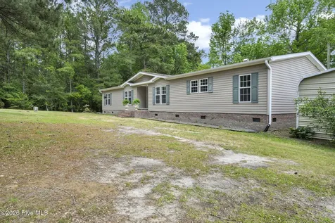 552 Colonial Landing Road SE Bolivia NC 28422