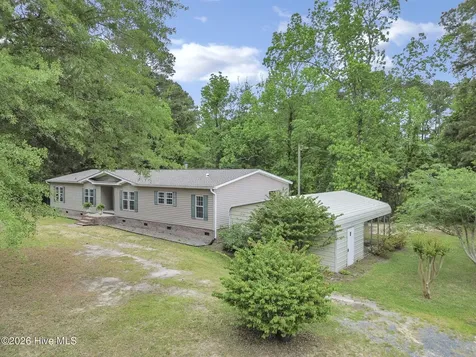 552 Colonial Landing Road SE Bolivia NC 28422