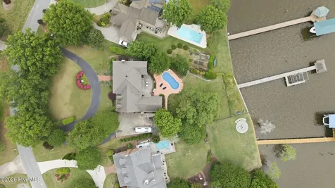 932 Small Drive Elizabeth City NC 27909