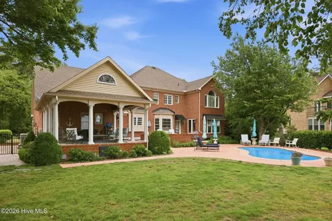 932 Small Drive Elizabeth City NC 27909