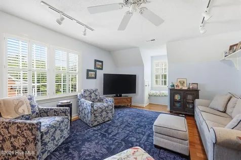 932 Small Drive Elizabeth City NC 27909