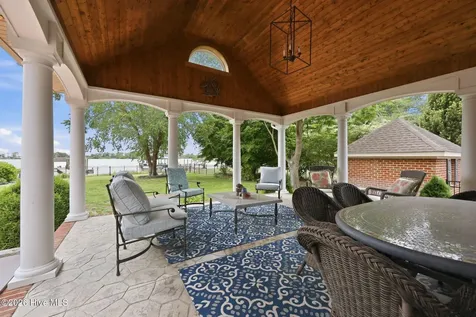 932 Small Drive Elizabeth City NC 27909