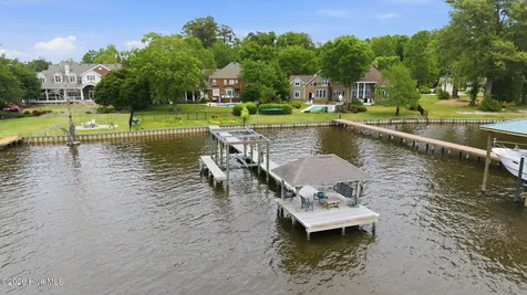 932 Small Drive Elizabeth City NC 27909