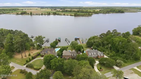 932 Small Drive Elizabeth City NC 27909
