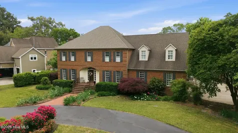 932 Small Drive Elizabeth City NC 27909