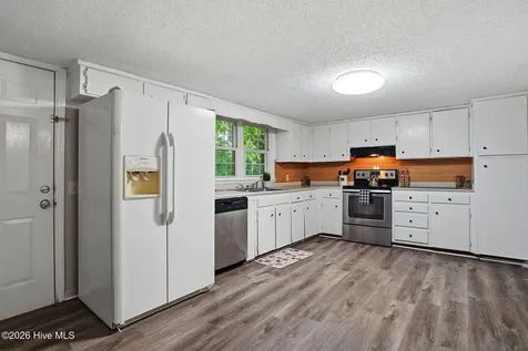 204 W Hill Street Benson NC 27504