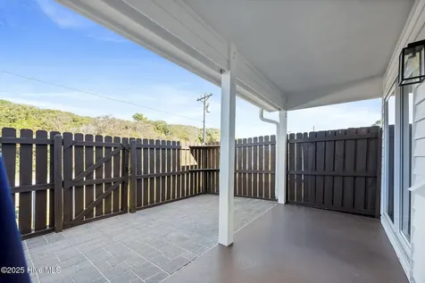 8817 Janell Court Emerald Isle NC 28594
