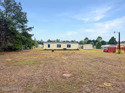 156 Countryside Drive Aberdeen NC 28315
