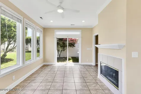 4418 Willow Moss Way Southport NC 28461