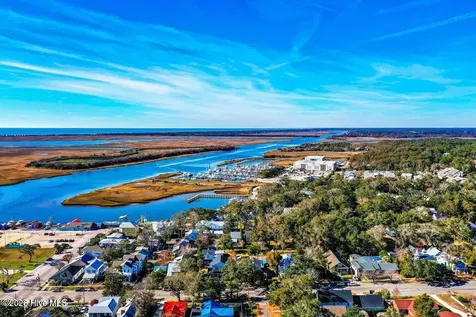 4418 Willow Moss Way Southport NC 28461