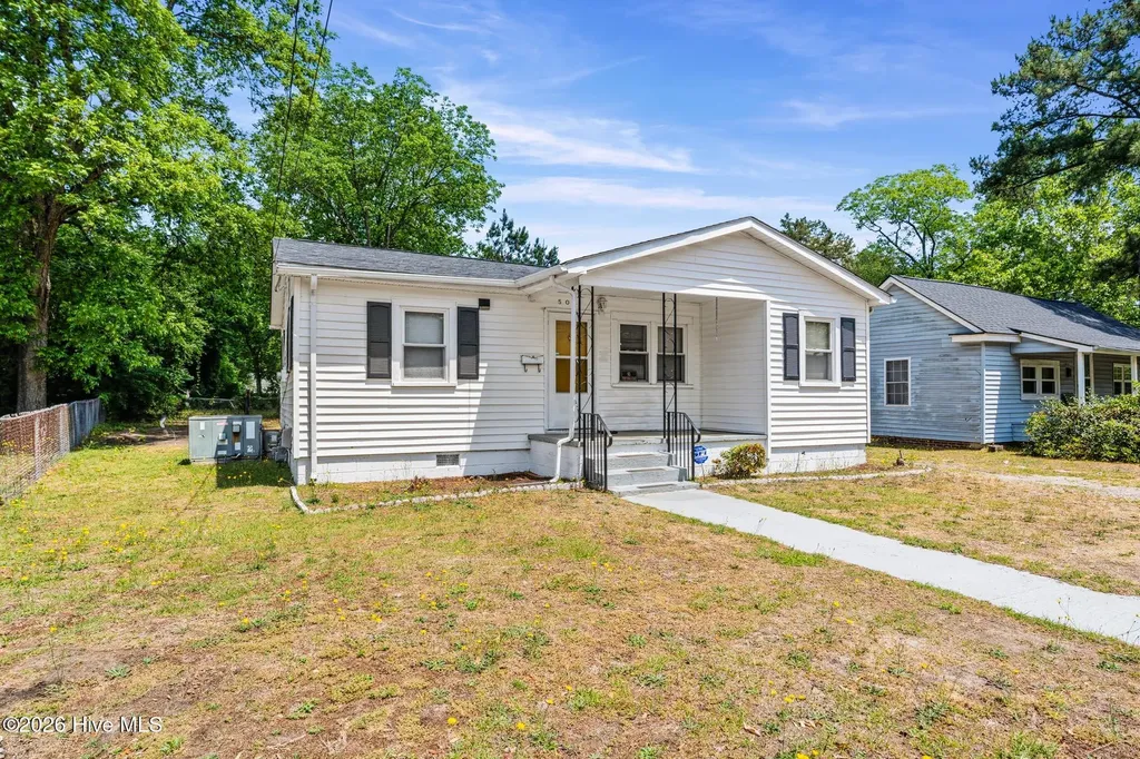 506 Charlotte Street Hamlet NC 28345