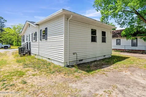 506 Charlotte Street Hamlet NC 28345