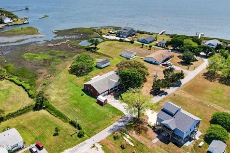 171 Frost Road Newport NC 28570