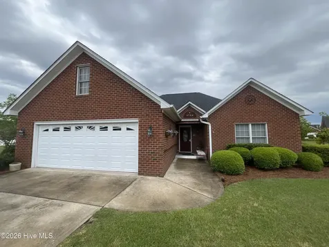 3704 New Castle Court Winterville NC 28590