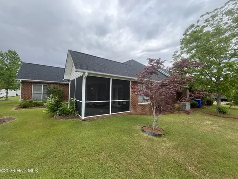 3704 New Castle Court Winterville NC 28590