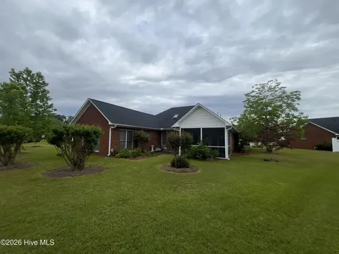 3704 New Castle Court Winterville NC 28590