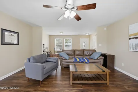 602 Forest Park Road Elizabeth City NC 27909