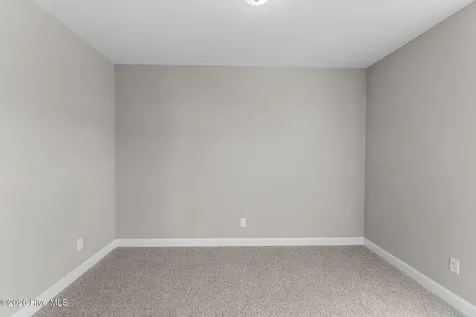 2712 Frances Court Grimesland NC 27837