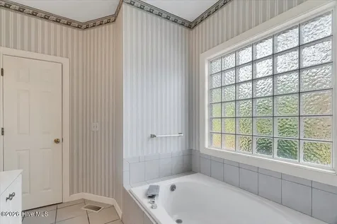 5 Oak Tree Lane Pinehurst NC 28374