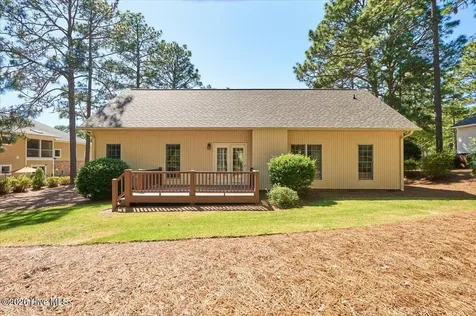 5 Oak Tree Lane Pinehurst NC 28374