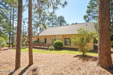 5 Oak Tree Lane Pinehurst NC 28374